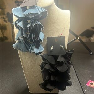 Chic Ruffled Earrings Set in Blue and Black